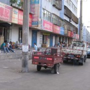 乌鲁木齐克拉玛依东路市场 (8)