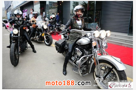 广州街头一群女车友骑霸气摩托兜风_新闻中心